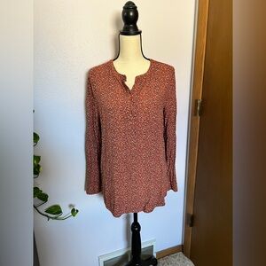 Amazon Essentials Women’s Long Sleeve Blouse Size M